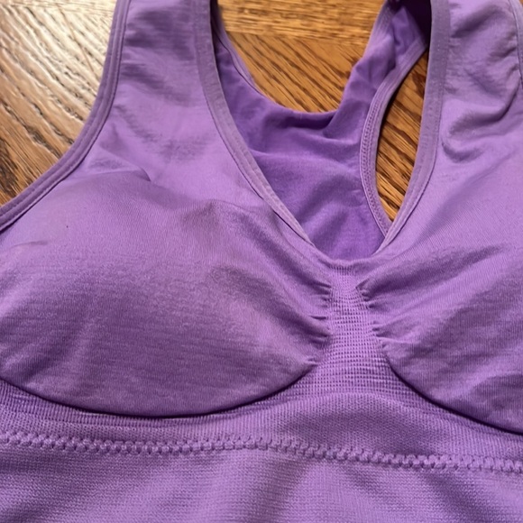 Women's Lavender Racerback sports Bra with padding Sz L - Picture 2 of 4